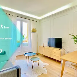 Apartment Designer Garden View Ac, Fiber Wifi Heart Of