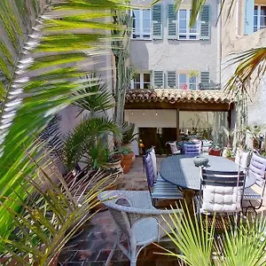 ベッド・アンド・ブレックファスト La Maison Du