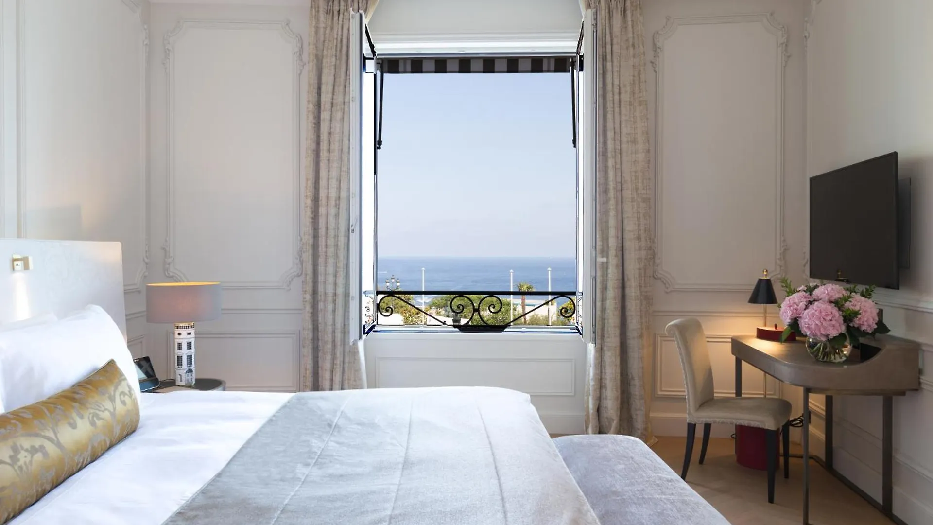 Hotel De Paris Monte-Carlo